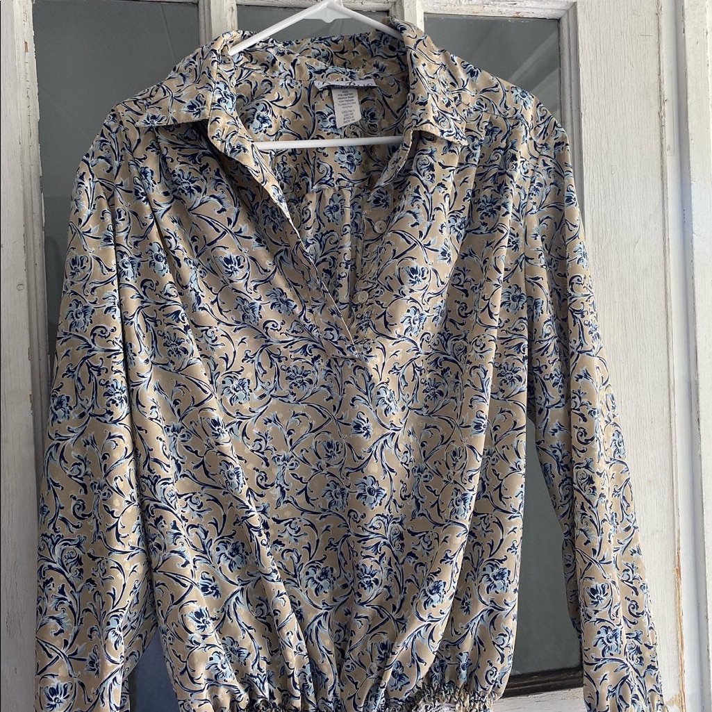 Woman’s Printed Pullover